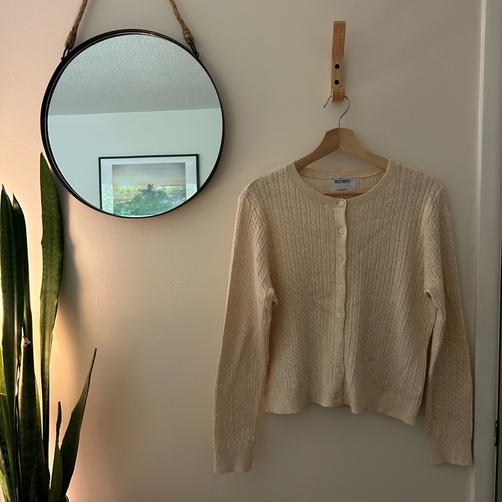 Old Navy - Cream Fine Cable-Knit Button-Front Cardigan